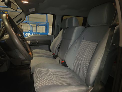 Used 2015 Ford F350 XLT w/ XLT Premium Package AWD/4WD image 27