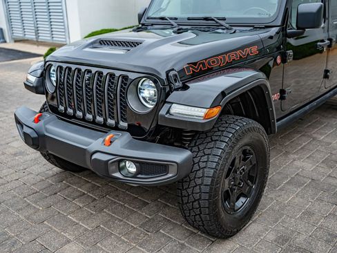 Used 2021 Jeep Gladiator Mojave w/ Dual Top Group AWD/4WD image 13