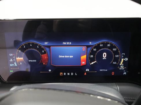 Used 2025 Ford Mustang Premium RWD image 43