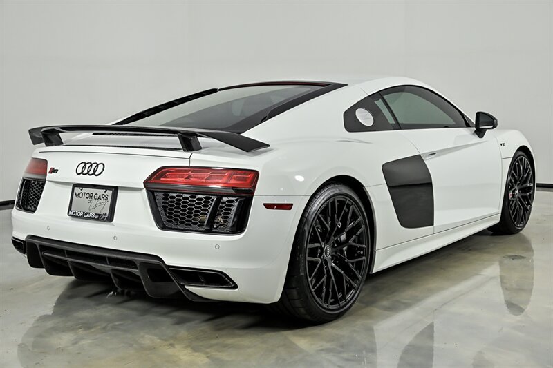 Used 2017 Audi R8 V10 plus AWD/4WD image 10
