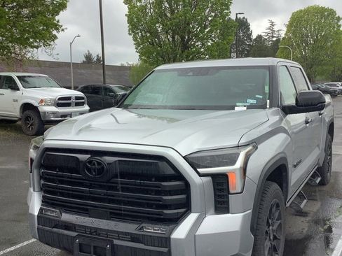 Certified 2022 Toyota Tundra SR5 RWD image 1