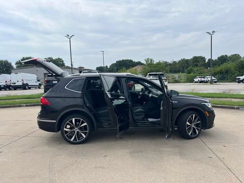 Used 2024 Volkswagen Tiguan SEL R-Line AWD/4WD image 14