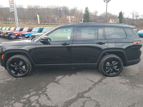 New 2025 Jeep Grand Cherokee L Limited w/ Luxury Tech Group II AWD/4WD image 2