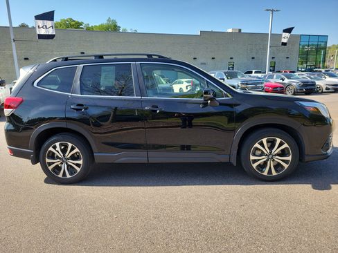 Used 2024 Subaru Forester Limited AWD/4WD image 6