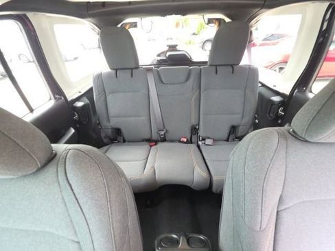 Used 2024 Jeep Wrangler Sport S image 23