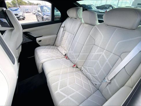 Certified 2023 BMW 760i xDrive 760i xDrive image 20