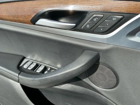 Used 2021 BMW X3 xDrive30i w/ Convenience Package image 11