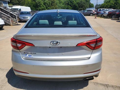 Used 2016 Hyundai Sonata SE FWD image 10
