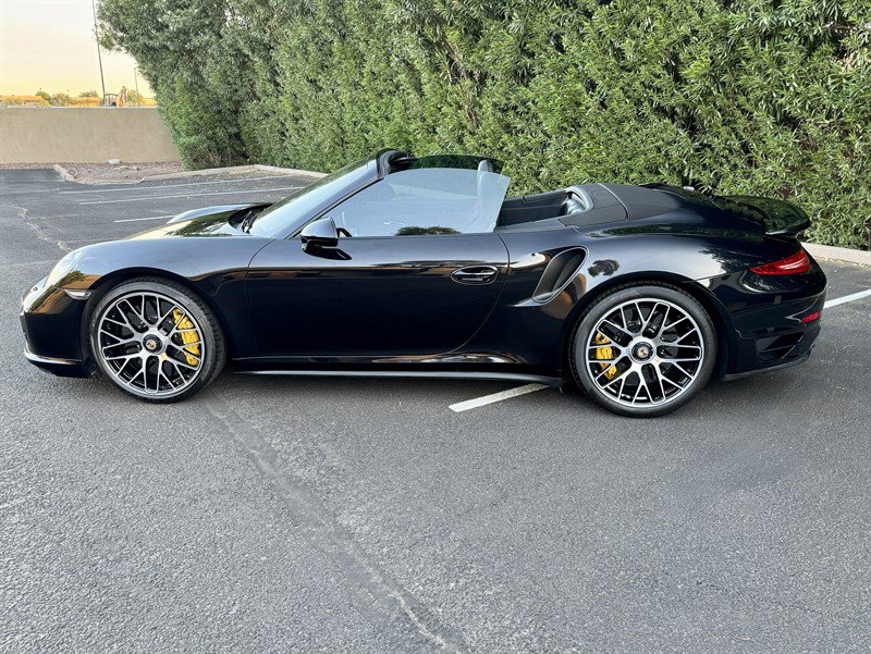 Used 2015 Porsche 911 Turbo S w/ High-end Infotainment Package AWD/4WD image 10