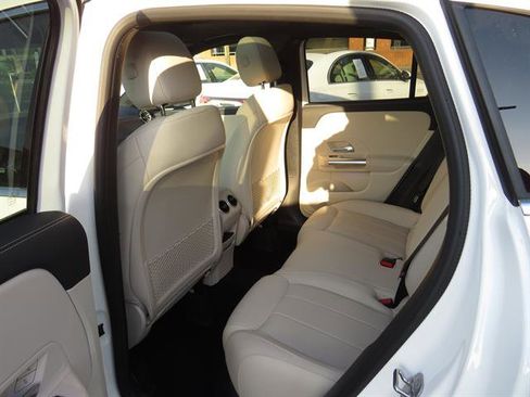 Used 2026 Mercedes-Benz GLA 250 4MATIC image 22