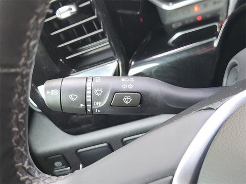 Used 2023 GMC Sierra 1500 Elevation image 26