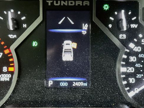 Used 2026 Toyota Tundra SR5 w/ SX Package AWD/4WD image 18