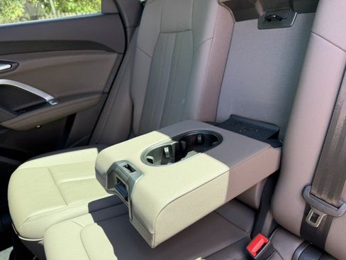 Certified 2025 Audi Q5 Premium w/ Convenience Package AWD/4WD image 22
