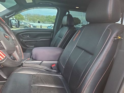 Used 2021 Nissan Titan PRO-4X w/ Pro-4x Convenience Package image 14