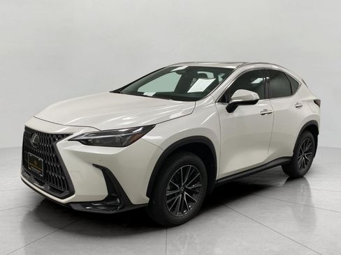 Used 2024 Lexus NX 250 FWD image 9