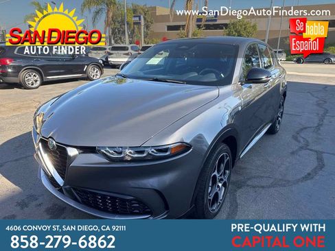 Used 2024 Alfa Romeo Tonale Ti w/ Premium Interior Package AWD/4WD image 1