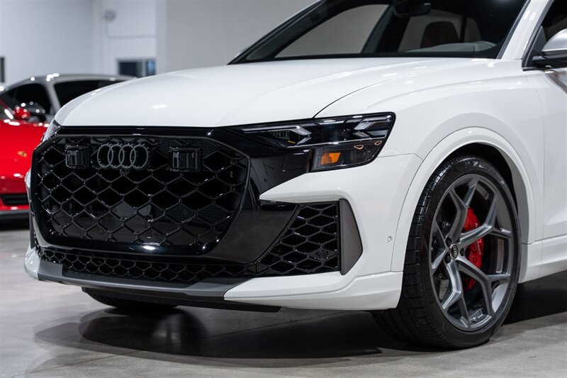 Used 2025 Audi RS Q8 performance AWD/4WD image 66
