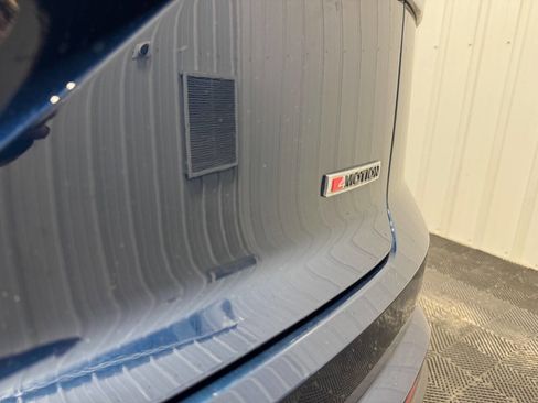 Used 2022 Volkswagen Atlas Cross Sport SE image 31