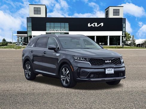 Certified 2023 Kia Sorento EX AWD/4WD image 3