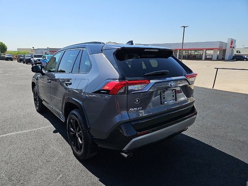 Used 2022 Toyota RAV4 XSE image 3