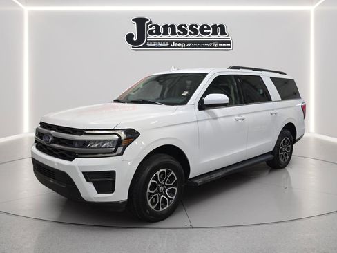 Used 2024 Ford Expedition Max XLT image 1