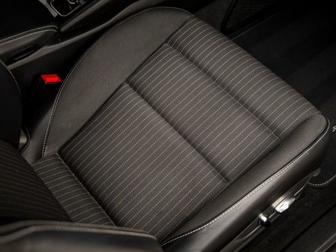 Certified 2018 Porsche 911 Carrera T RWD image 33