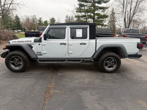Used 2023 Jeep Gladiator Rubicon w/ Cold Weather Group image 6