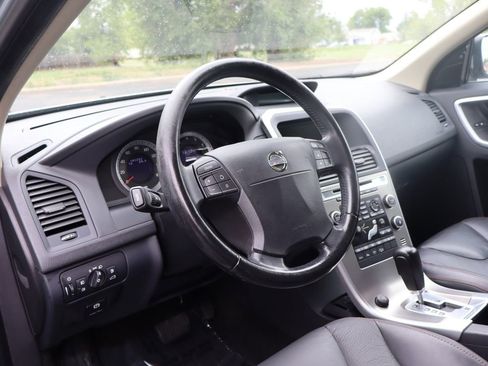 Used 2010 Volvo XC60 T6 AWD/4WD image 15