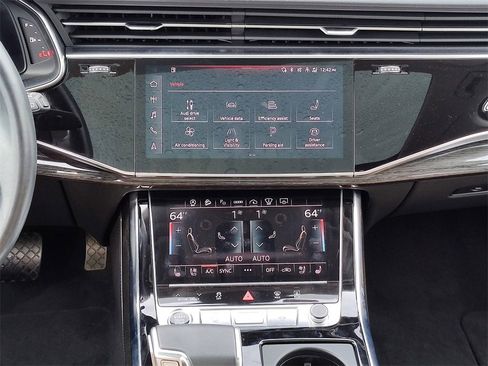 Used 2023 Audi Q7 3.0T Prestige image 30