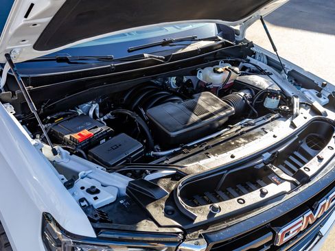 Used 2023 GMC Yukon SLE w/ Max Trailering Package image 40