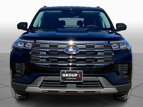 New 2026 Ford Explorer Active image 3