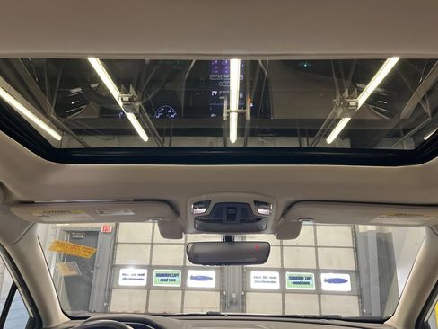 Used 2021 Subaru Outback Limited XT image 29