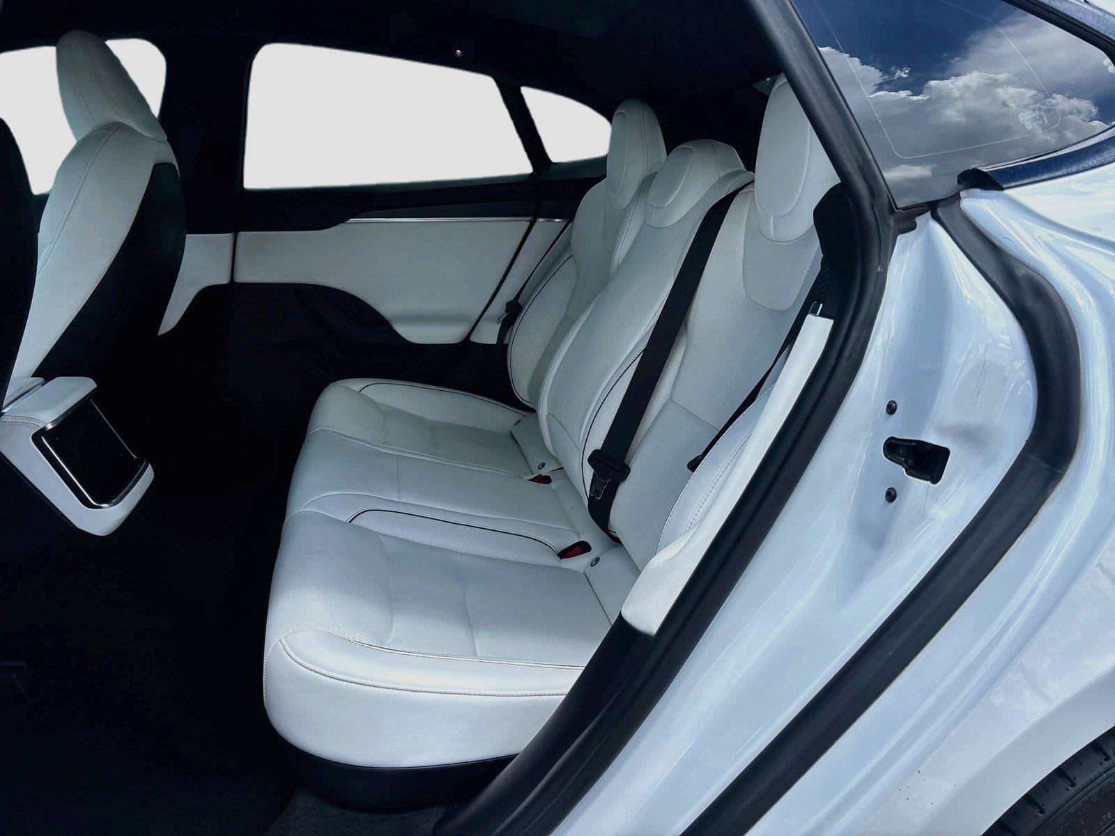 Used 2022 Tesla Model S Plaid AWD/4WD image 24