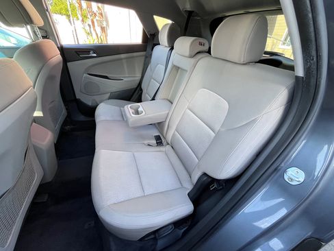 Used 2016 Hyundai Tucson Sport image 14