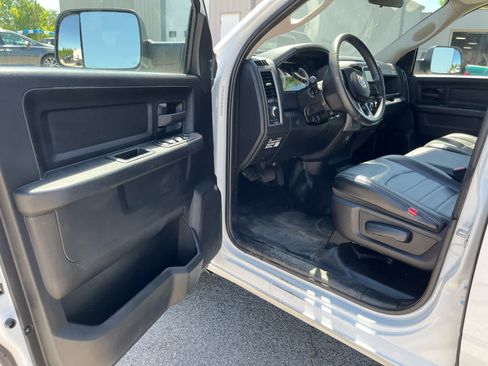 Used 2022 RAM 1500 Tradesman w/ Chrome Appearance Group AWD/4WD image 8