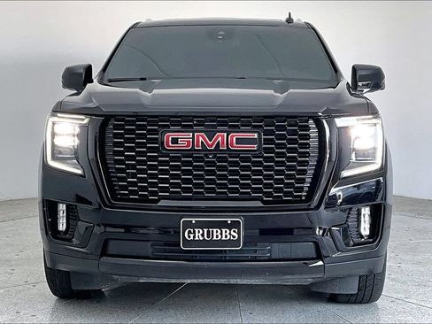Used 2023 GMC Yukon Denali AWD/4WD image 3