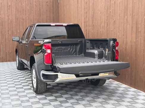 Used 2024 Chevrolet Silverado 1500 LT image 18