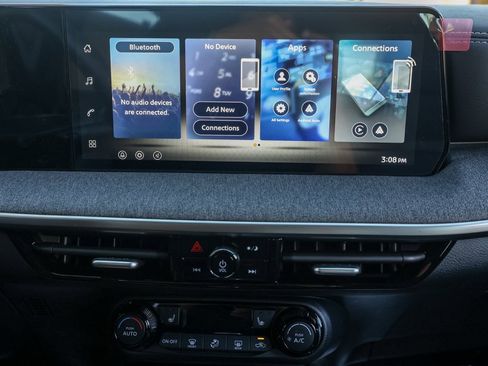 New 2026 Nissan Kicks SV image 29