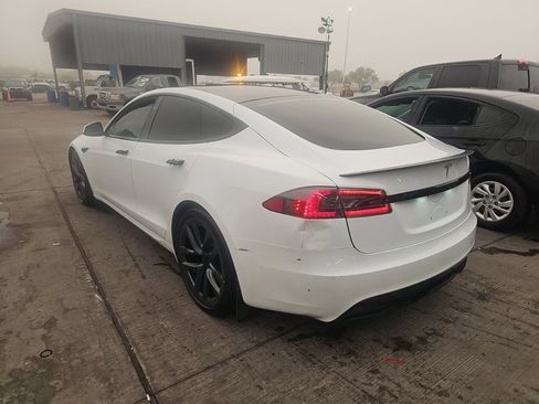 Used 2021 Tesla Model S Plaid image 6