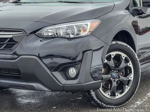 Used 2023 Subaru Crosstrek 2.0i Premium image 3