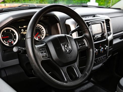 Used 2016 RAM 3500 SLT w/ Cold Weather Group image 16