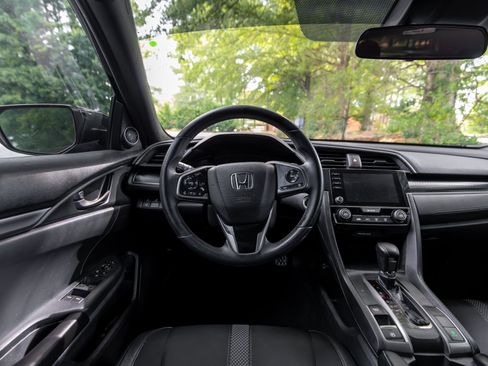 Used 2021 Honda Civic Sport image 6