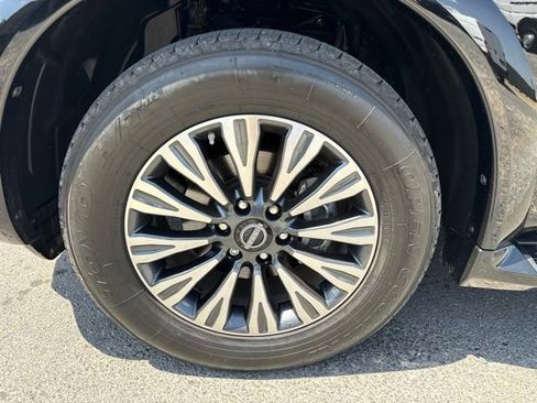 Used 2022 Nissan Armada SL w/ Midnight Edition Package RWD image 4