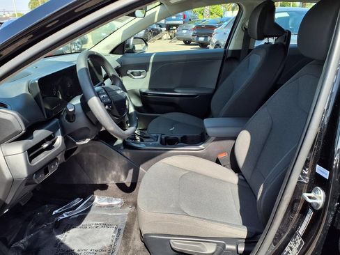 Used 2025 Kia K4 FWD image 13