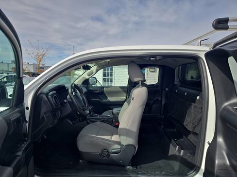 Used 2019 Toyota Tacoma SR image 21