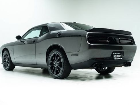 Used 2021 Dodge Challenger GT w/ Blacktop Package AWD/4WD image 18