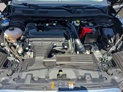 Used 2024 Lincoln Corsair AWD w/ Equipment Group 101A image 31