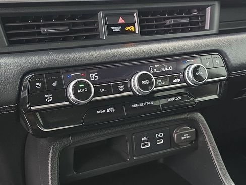 Used 2023 Honda Pilot Elite image 27