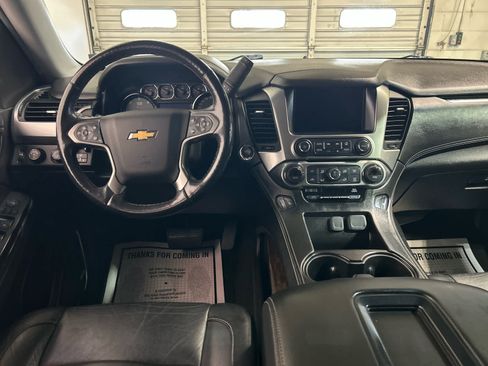 Used 2018 Chevrolet Suburban LT AWD/4WD image 4