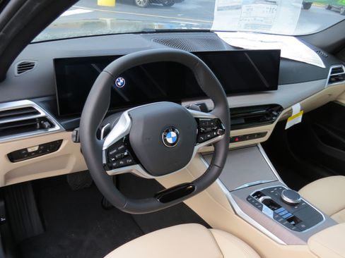 New 2025 BMW 330i Sedan w/ Convenience Package image 13